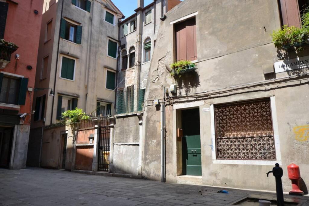 Carlo'S Studio By Venicevillas エクステリア 写真